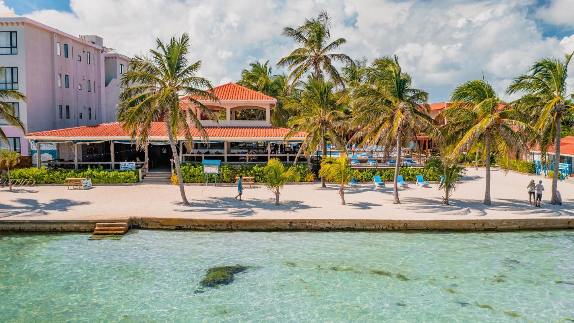 Sunbreeze Hotel San Pedro  Exterior photo